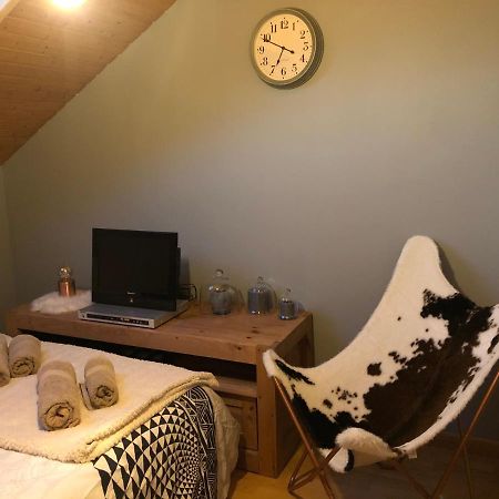 Charmant Appartement 2-4 Personnes Entre Annecy Et Aravis Thônes Exterior foto